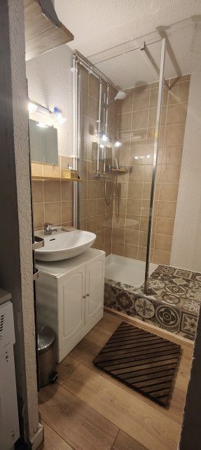 img20251209103852-4359594 img20251209103852-4359594