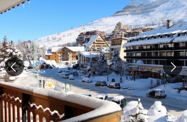 L'ALTITUDE LE REFUGE DE CHARLY Appartement 6 personnes L'ALTITUDE LE REFUGE DE CHARLY Appartement 6 personnes