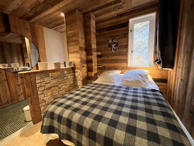 L'ALTITUDE LE REFUGE DE CHARLY Appartement 6 personnes L'ALTITUDE LE REFUGE DE CHARLY Appartement 6 personnes