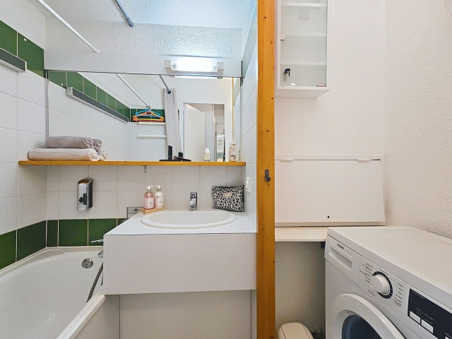 photo-2025-11-22-18-01-13-4217083 photo-2025-11-22-18-01-13-4217083