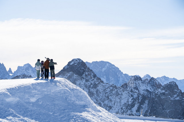 ski-2alpes-avril-montagne-hiver-4308417