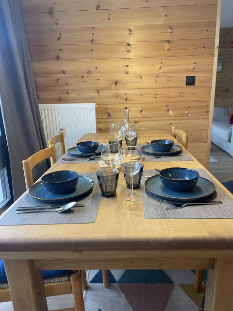 Table extensible 4 à 8 personnes